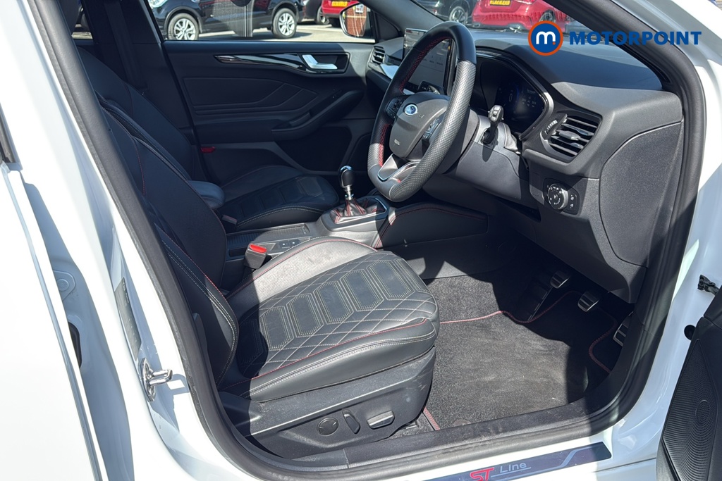 Ford Focus St-Line X Manual Petrol Hatchback - Stock Number (1636146) - 22nd supplementary image