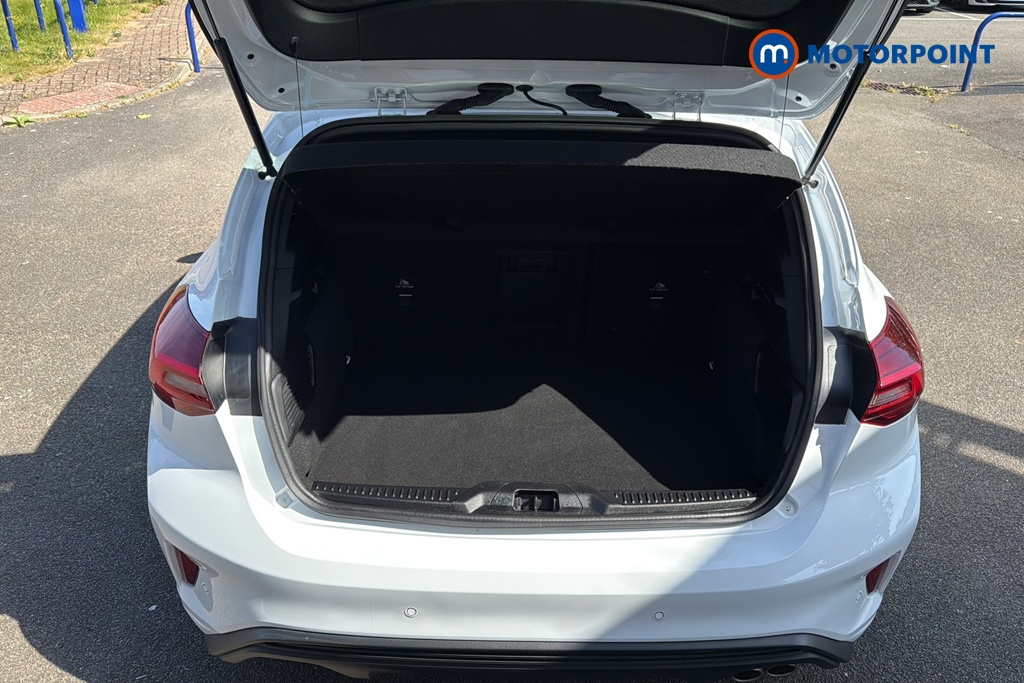 Ford Focus St-Line X Manual Petrol Hatchback - Stock Number (1636146) - 30th supplementary image