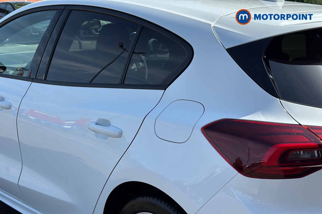Ford Focus St-Line X Manual Petrol Hatchback - Stock Number (1636146) - 41st supplementary image