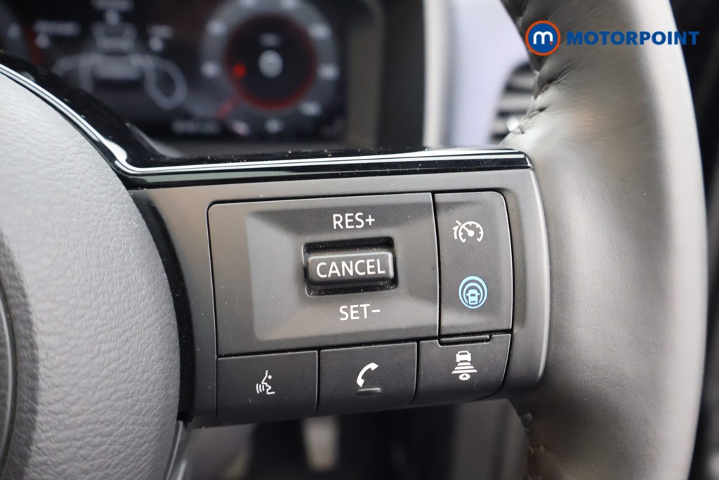 Nissan Qashqai Tekna Manual Petrol SUV - Stock Number (1638304) - 3rd supplementary image