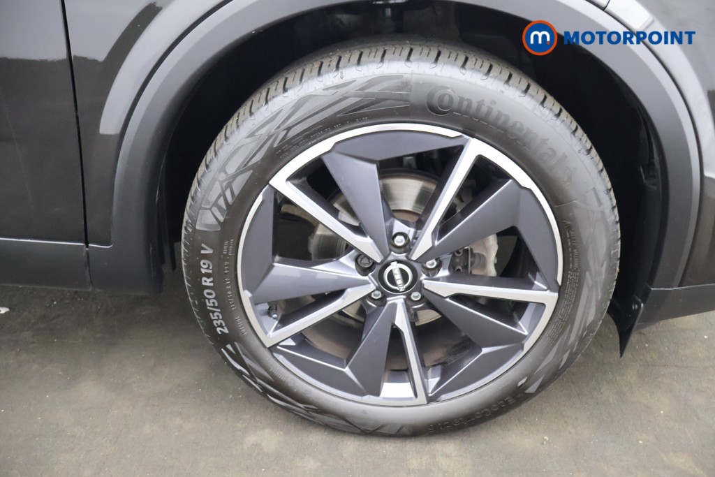 Nissan Qashqai Tekna Manual Petrol SUV - Stock Number (1638304) - 18th supplementary image