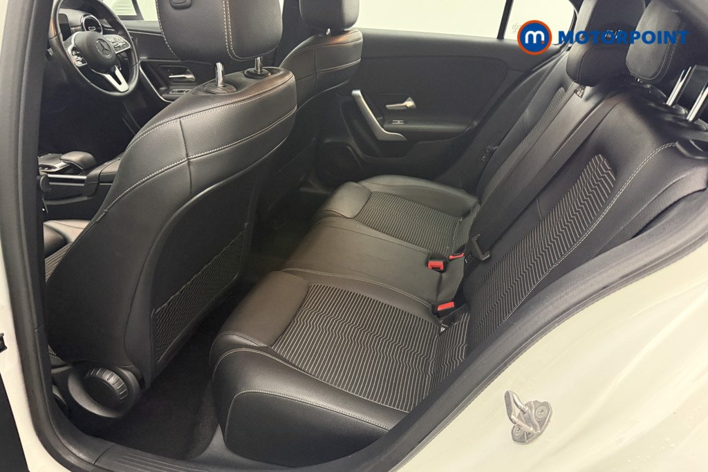 Mercedes-Benz A Class Sport Automatic Diesel Hatchback - Stock Number (1639038) - 4th supplementary image