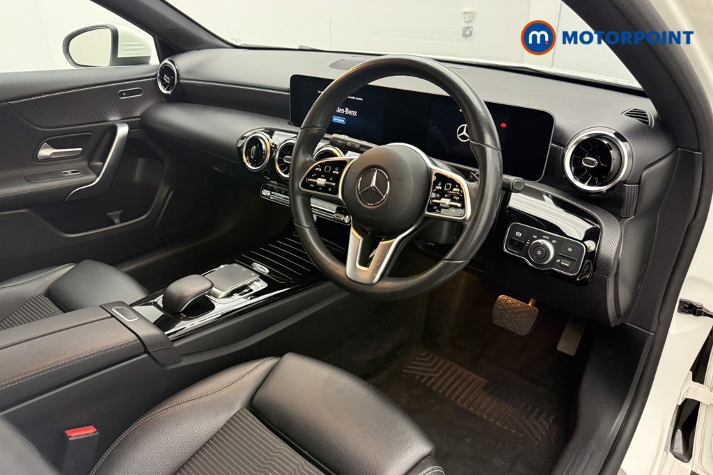 Mercedes-Benz A Class Sport Automatic Diesel Hatchback - Stock Number (1639038) - 6th supplementary image
