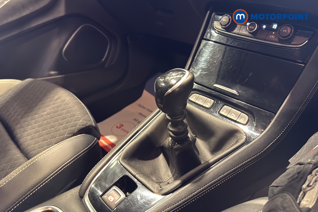 Vauxhall Grandland X Sri Nav Manual Petrol SUV - Stock Number (1639141) - 15th supplementary image