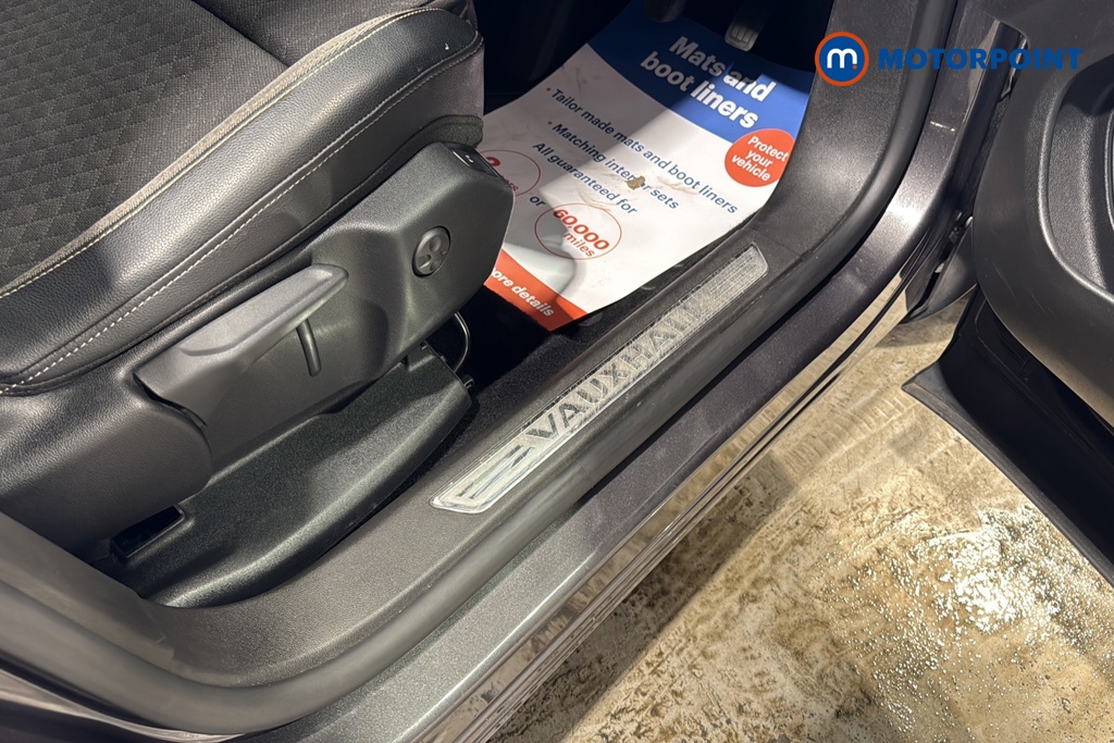 Vauxhall Grandland X Sri Nav Manual Petrol SUV - Stock Number (1639141) - 24th supplementary image