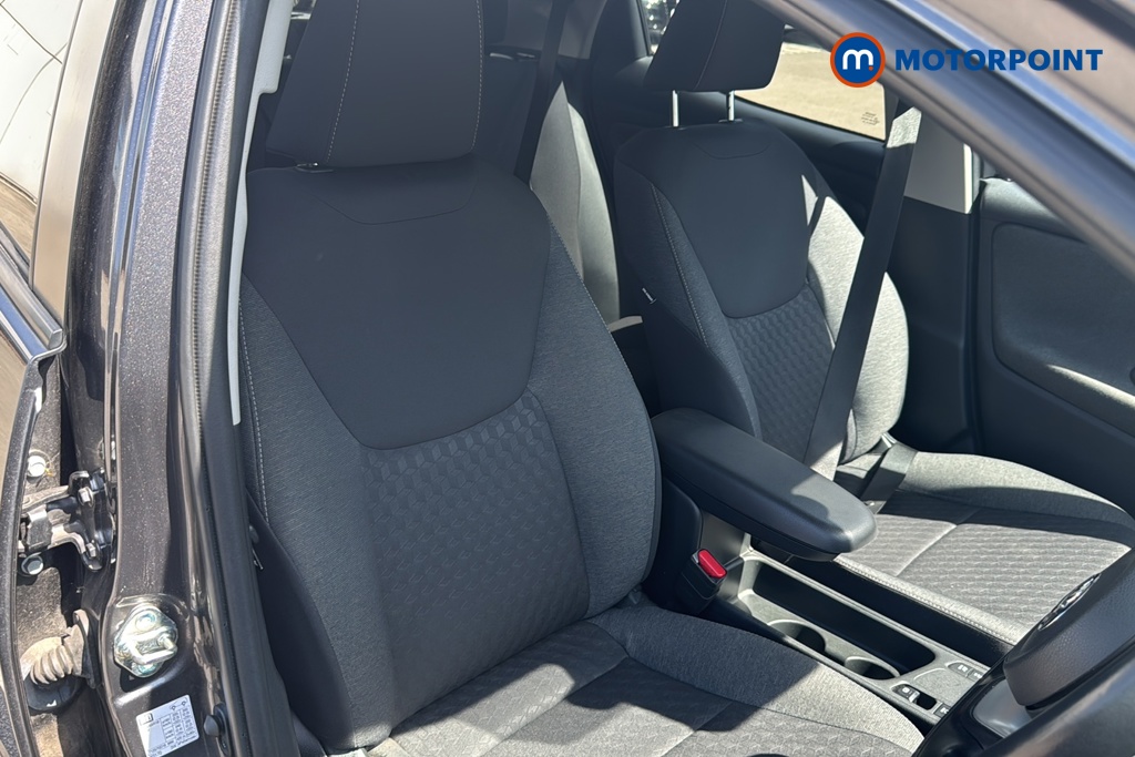Toyota Yaris Design Automatic Petrol-Electric Hybrid Hatchback - Stock Number (1639294) - 22nd supplementary image