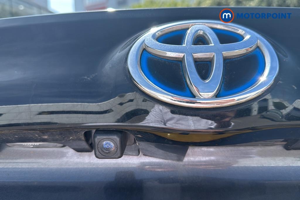 Toyota Yaris Design Automatic Petrol-Electric Hybrid Hatchback - Stock Number (1639294) - 37th supplementary image