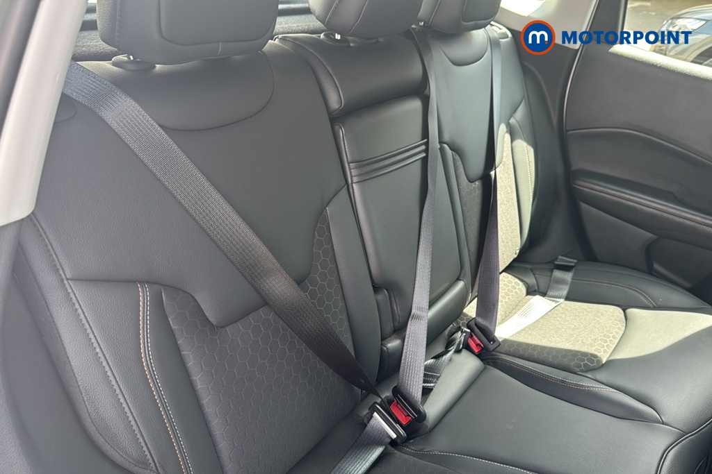 Jeep Compass Longitude Manual Petrol SUV - Stock Number (1639396) - 25th supplementary image