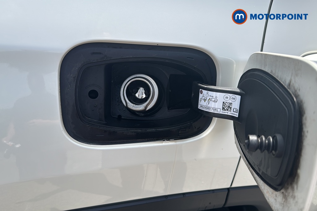 Jeep Compass Longitude Manual Petrol SUV - Stock Number (1639396) - 41st supplementary image