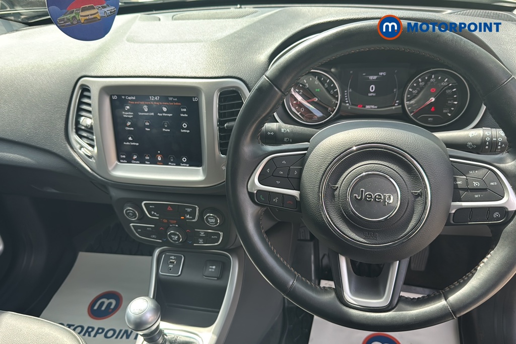 Jeep Compass Longitude Manual Petrol SUV - Stock Number (1639396) - 1st supplementary image