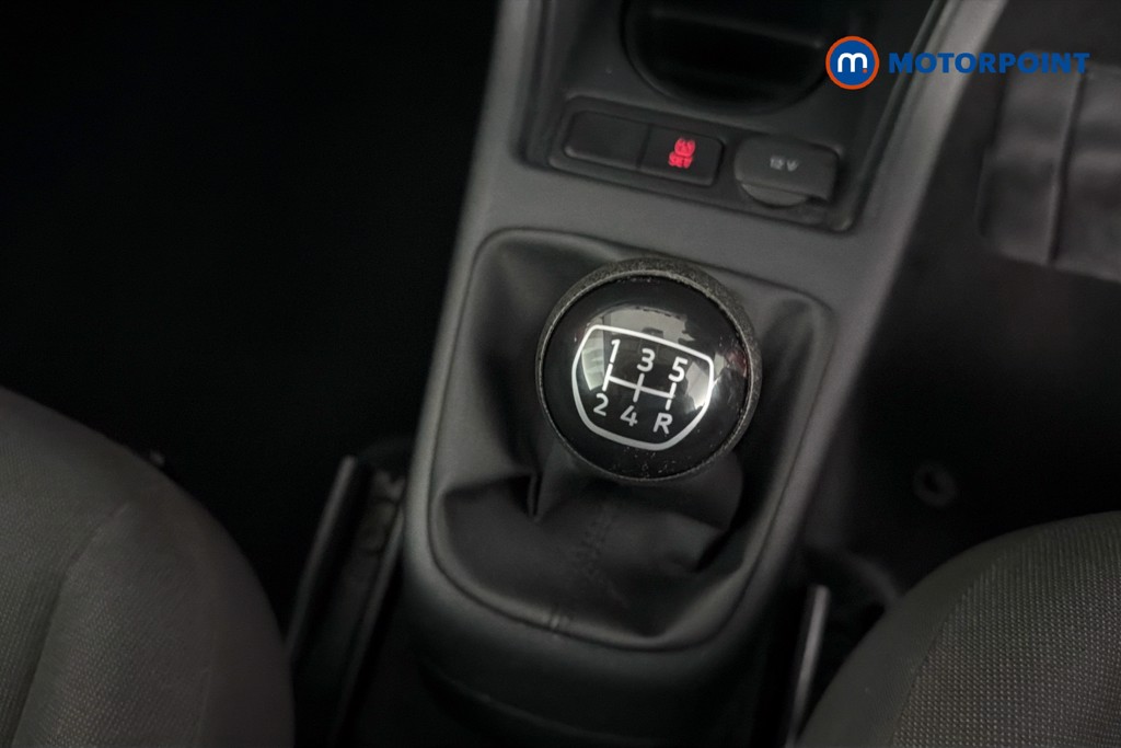 Volkswagen UP Move Up Manual Petrol Hatchback - Stock Number (1640659) - 15th supplementary image