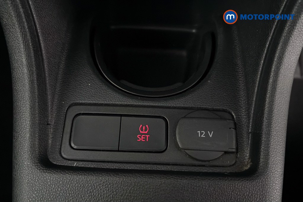 Volkswagen UP Move Up Manual Petrol Hatchback - Stock Number (1640659) - 17th supplementary image