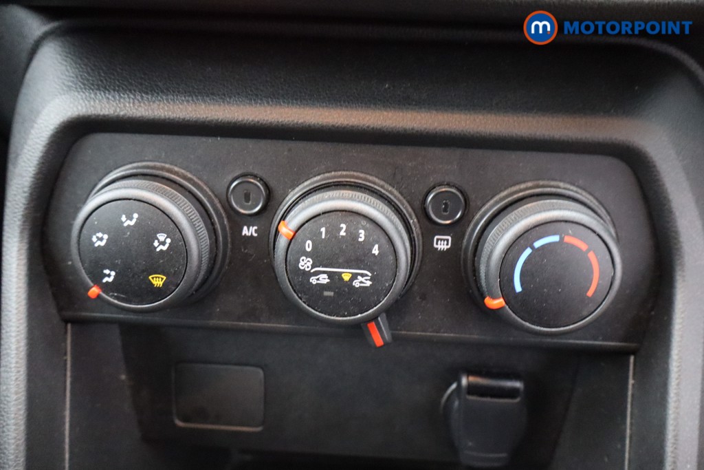 Dacia Sandero Stepway Expression Manual Petrol Hatchback - Stock Number (1641203) - 8th supplementary image