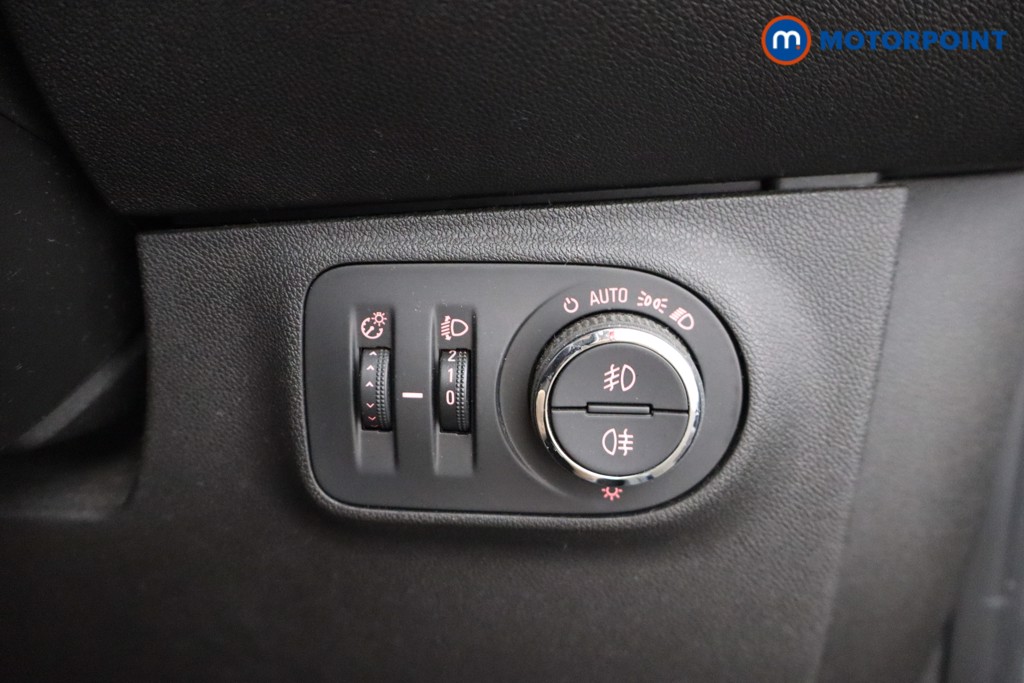 Vauxhall Corsa SRI Manual Petrol Hatchback - Stock Number (1641376) - 11th supplementary image