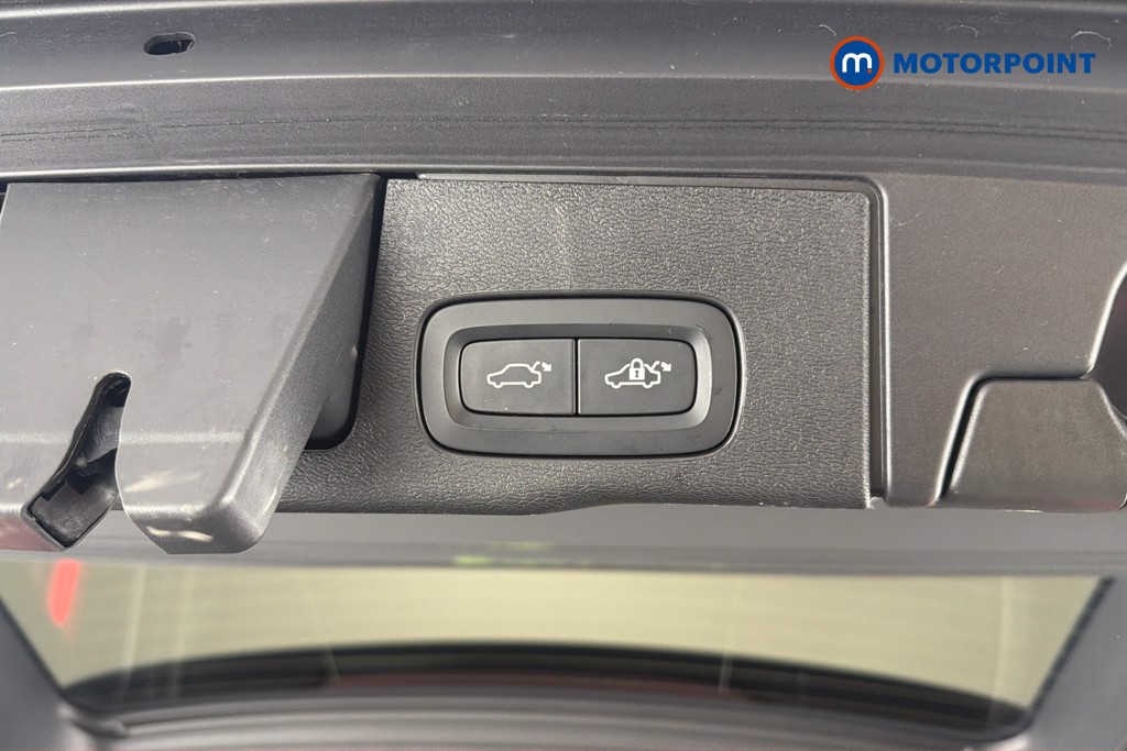 Volvo Xc60 Plus Automatic Diesel SUV - Stock Number (1642191) - 34th supplementary image