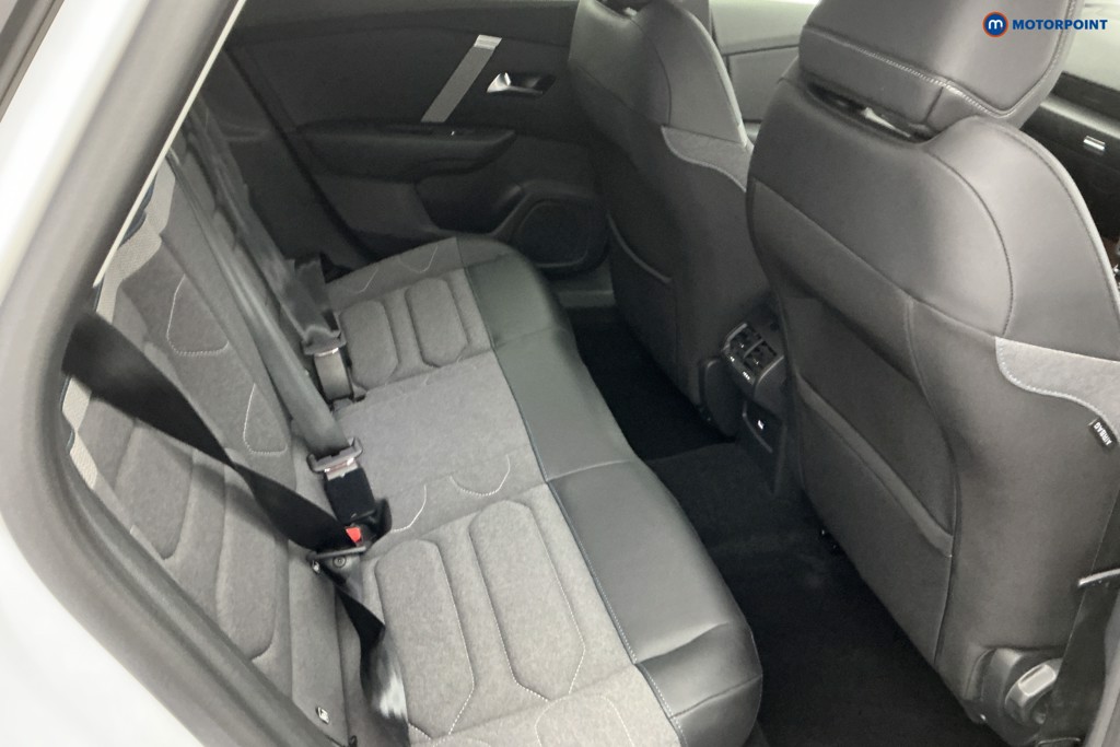 Citroen C4 Shine Manual Petrol Hatchback - Stock Number (1643119) - 4th supplementary image