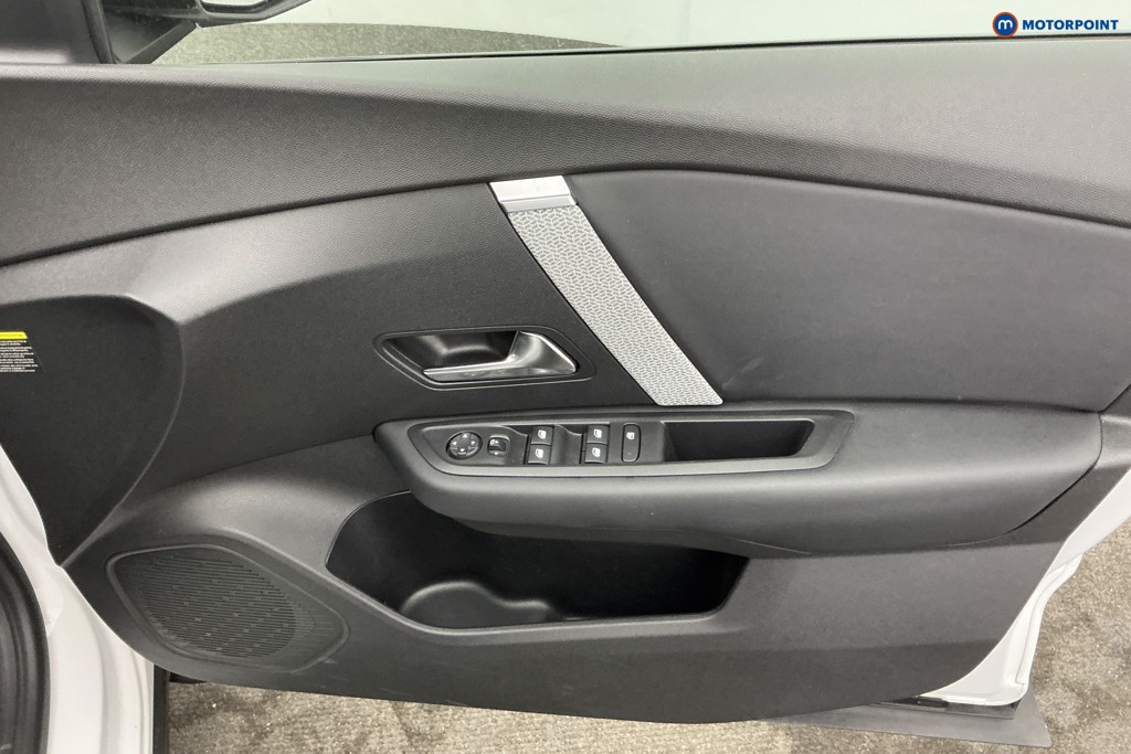 Citroen C4 Shine Manual Petrol Hatchback - Stock Number (1643119) - 19th supplementary image