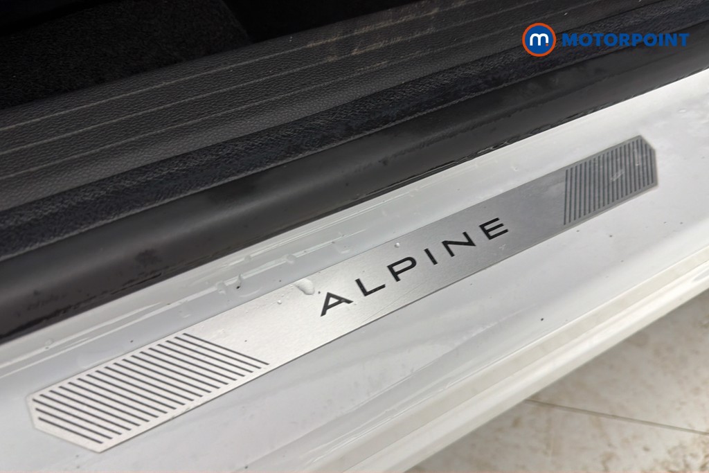 Renault Captur Esprit Alpine Automatic Petrol-Electric Hybrid SUV - Stock Number (1643155) - 27th supplementary image