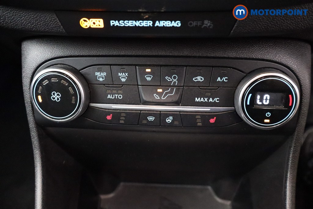 Ford Fiesta Titanium Manual Petrol Hatchback - Stock Number (1643193) - 7th supplementary image
