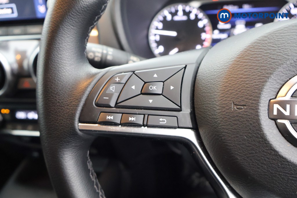 Nissan Juke Tekna Manual Petrol SUV - Stock Number (1643523) - 2nd supplementary image
