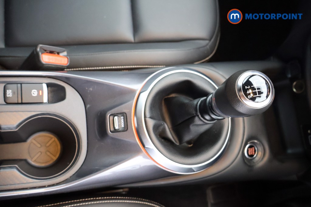 Nissan Juke Tekna Manual Petrol SUV - Stock Number (1643523) - 8th supplementary image