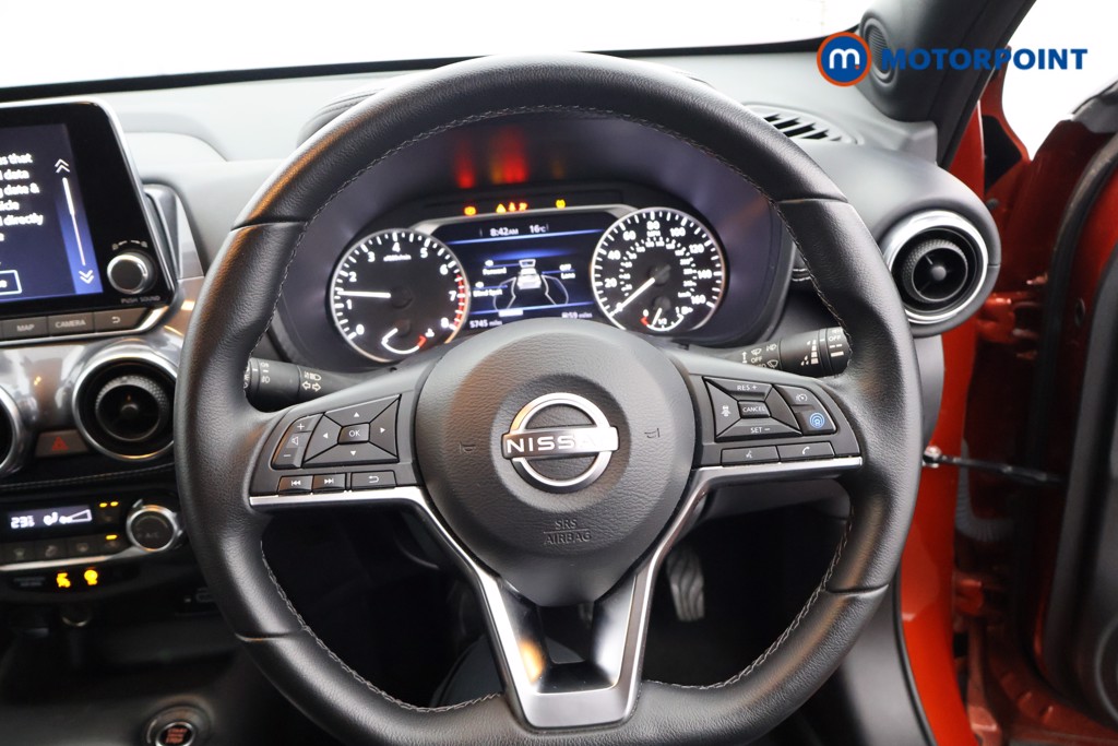 Nissan Juke Tekna Manual Petrol SUV - Stock Number (1643523) - 1st supplementary image