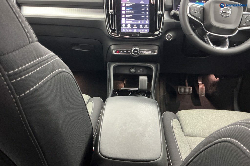 Volvo Xc40 Plus Automatic Petrol SUV - Stock Number (1643540) - 9th supplementary image
