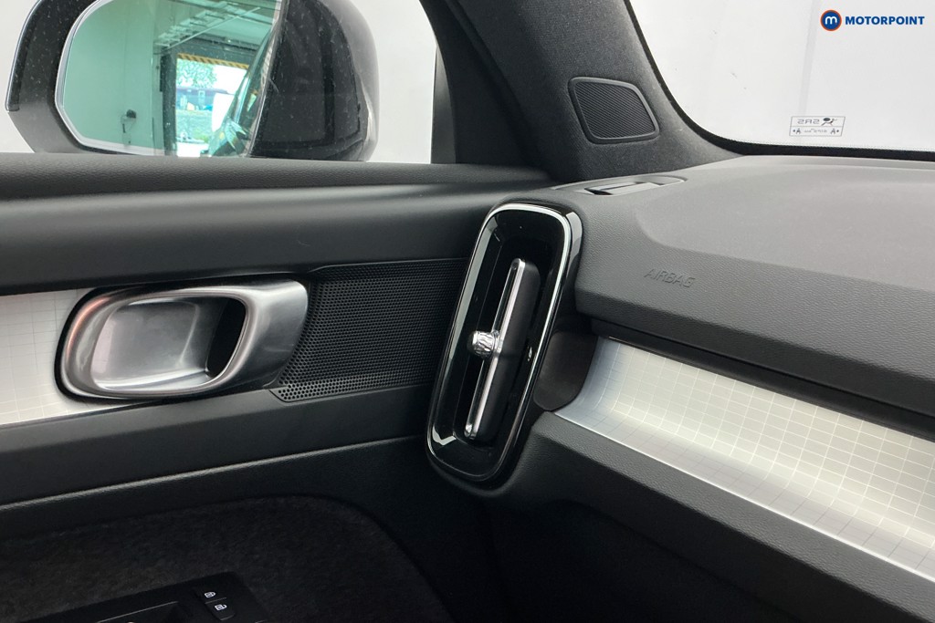 Volvo Xc40 Plus Automatic Petrol SUV - Stock Number (1643540) - 14th supplementary image