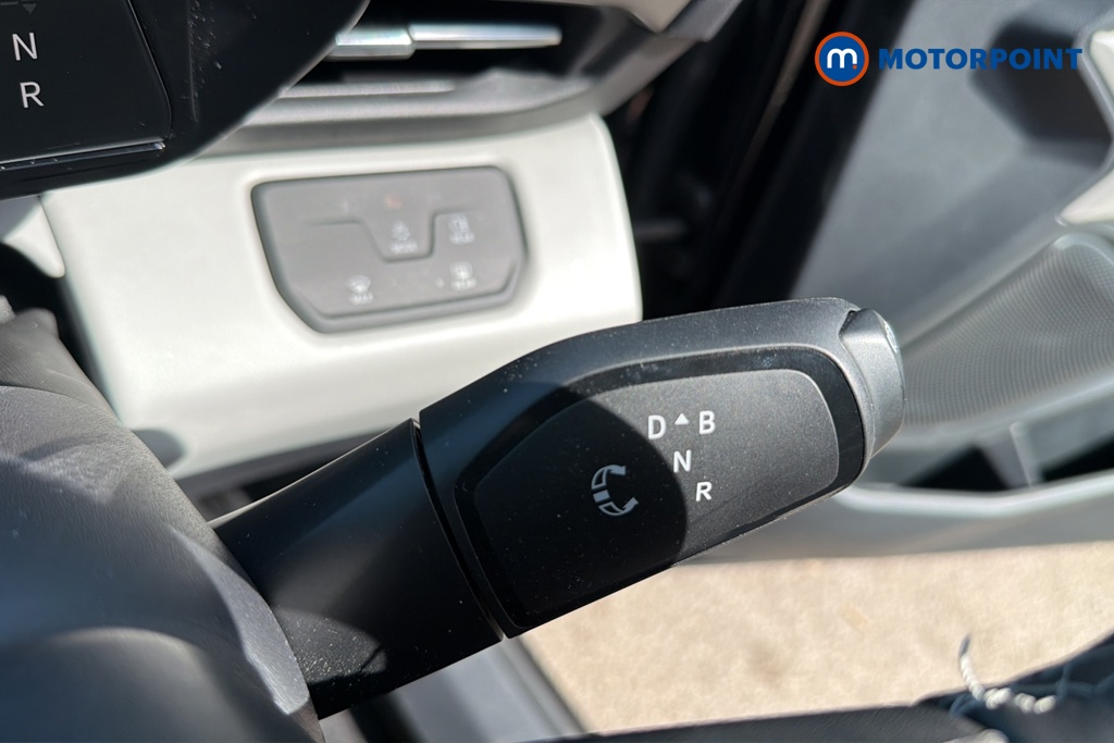 Ford Explorer Select Automatic Electric SUV - Stock Number (1643685) - 6th supplementary image