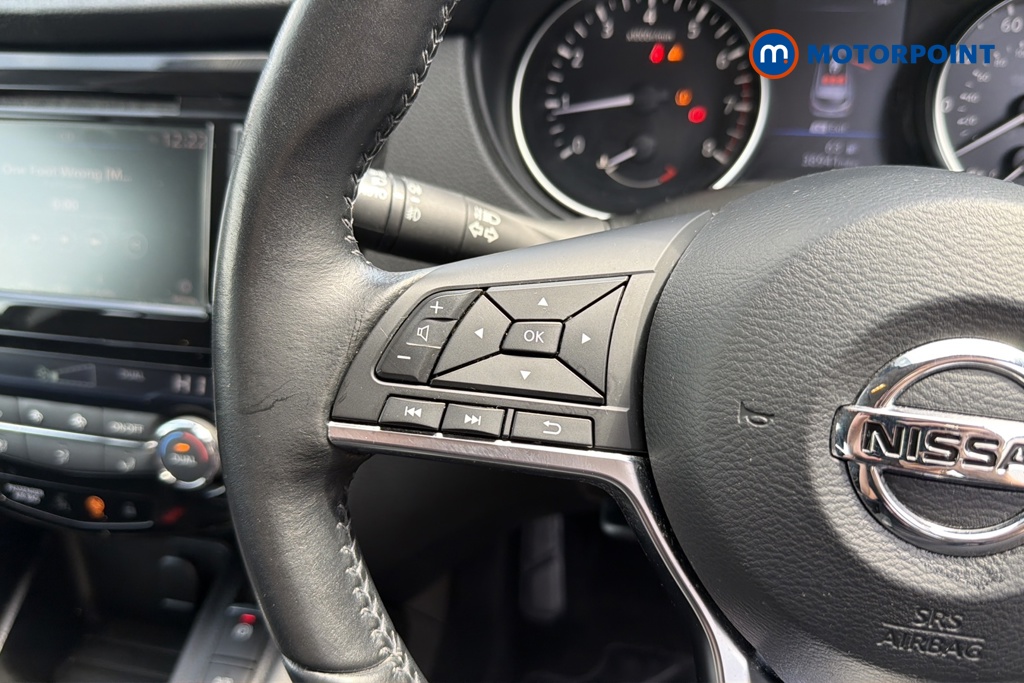 Nissan Qashqai Acenta Premium Manual Petrol SUV - Stock Number (1643734) - 4th supplementary image