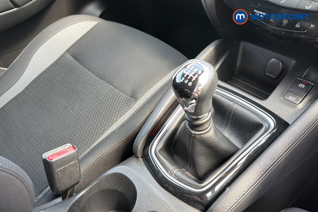 Nissan Qashqai Acenta Premium Manual Petrol SUV - Stock Number (1643734) - 15th supplementary image