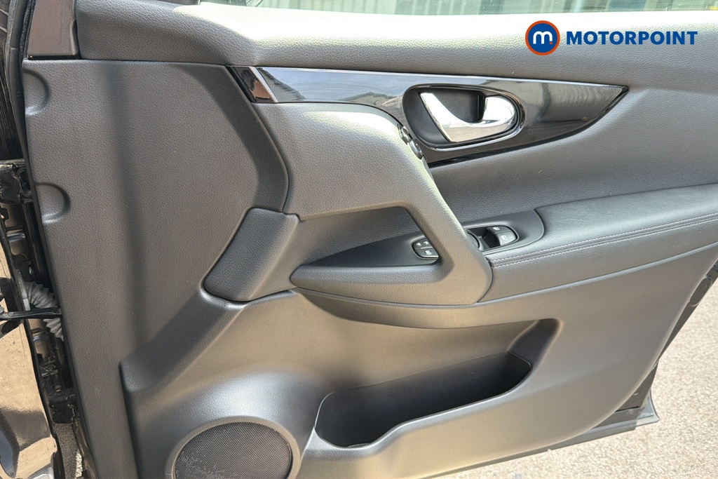 Nissan Qashqai Acenta Premium Manual Petrol SUV - Stock Number (1643734) - 18th supplementary image