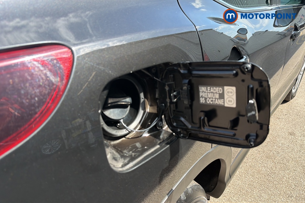Nissan Qashqai Acenta Premium Manual Petrol SUV - Stock Number (1643734) - 41st supplementary image