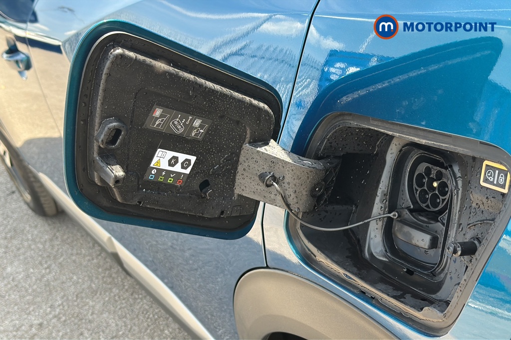 Peugeot 2008 GT Automatic Electric SUV - Stock Number (1643819) - 41st supplementary image