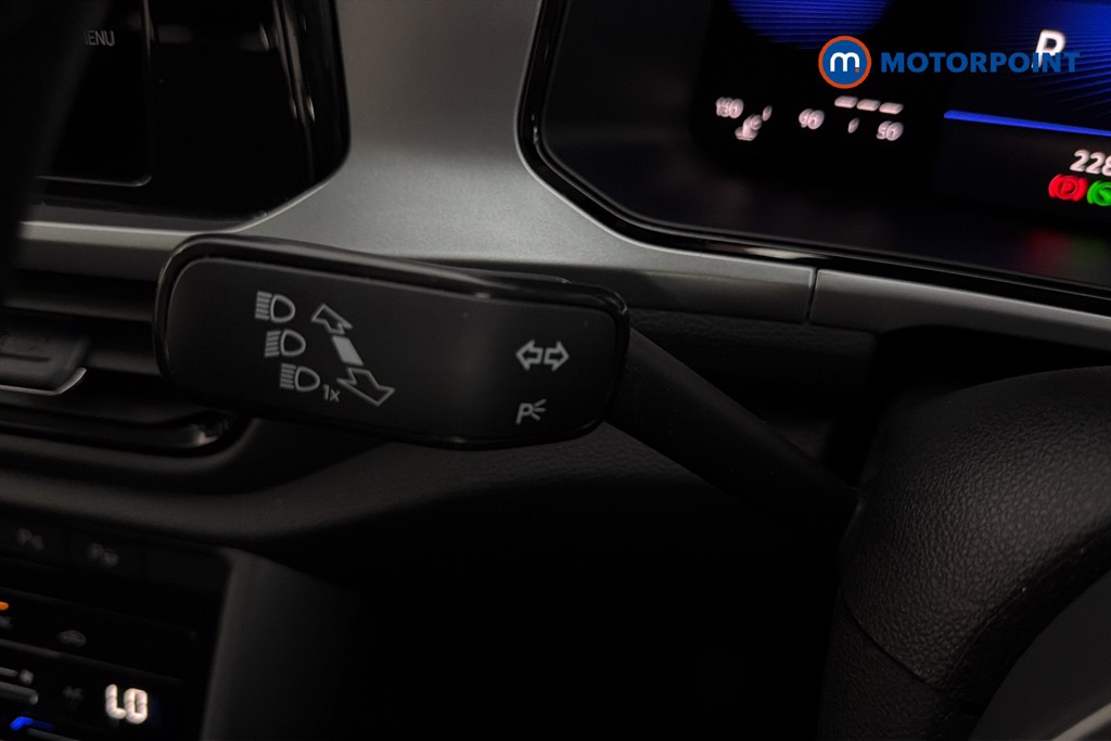 Volkswagen T-Roc Life Automatic Petrol SUV - Stock Number (1643891) - 6th supplementary image