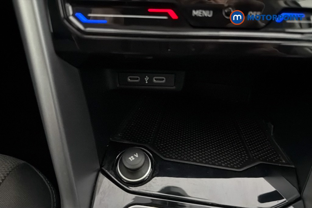 Volkswagen T-Roc Life Automatic Petrol SUV - Stock Number (1643891) - 17th supplementary image