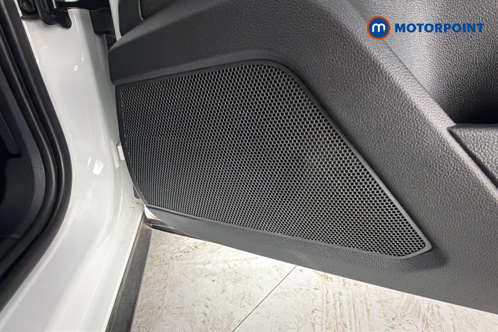 Volkswagen T-Roc Life Automatic Petrol SUV - Stock Number (1643891) - 21st supplementary image
