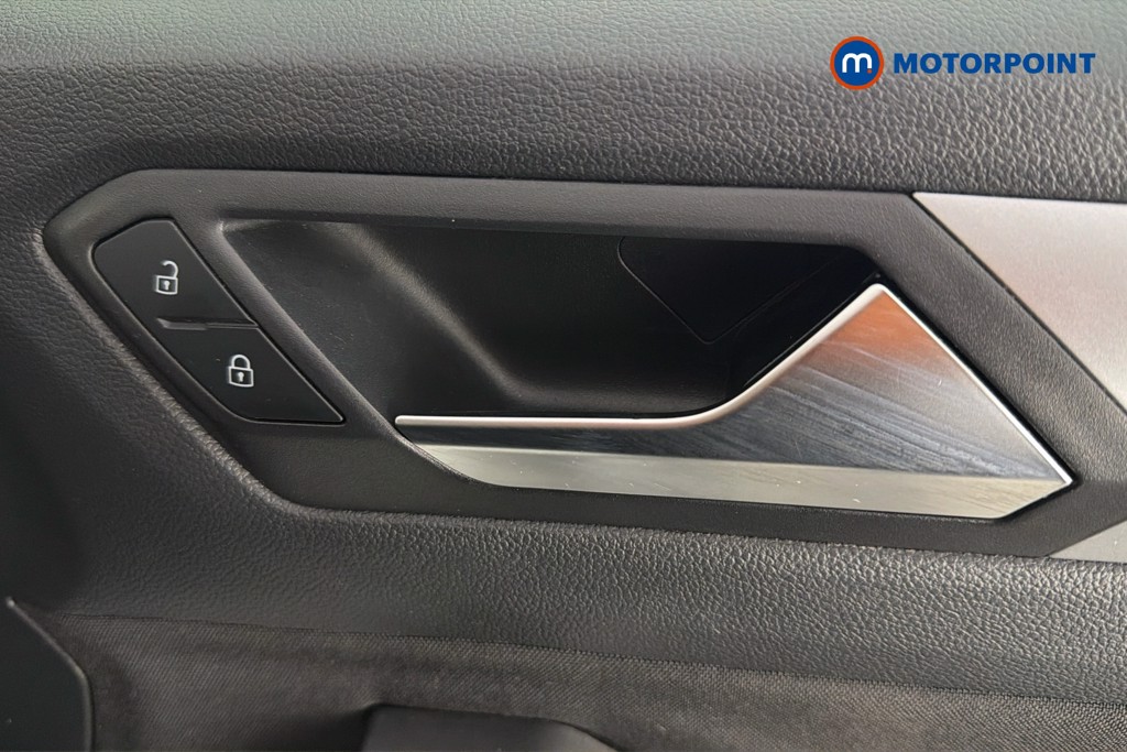 Volkswagen T-Roc Life Automatic Petrol SUV - Stock Number (1643891) - 42nd supplementary image