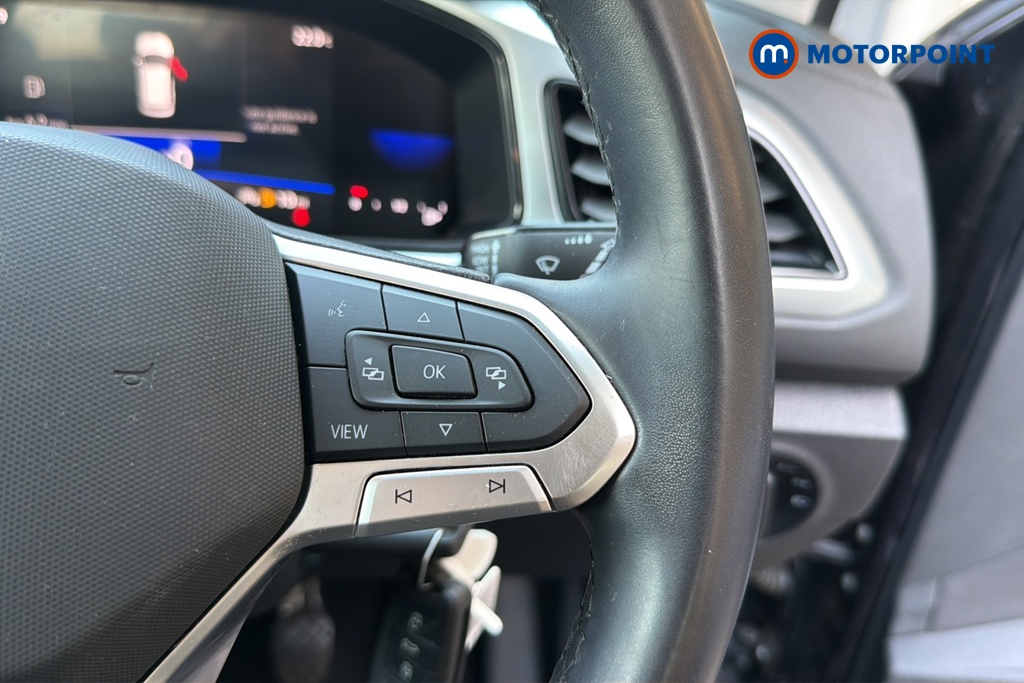 Volkswagen T-Roc Life Manual Petrol SUV - Stock Number (1643970) - 3rd supplementary image