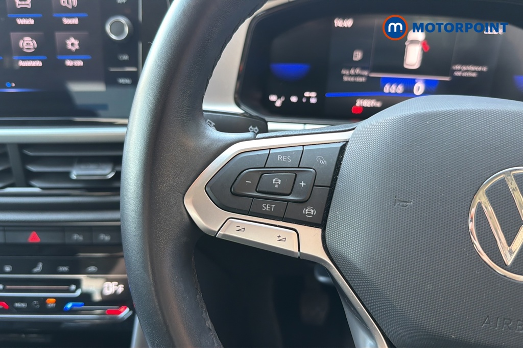 Volkswagen T-Roc Life Manual Petrol SUV - Stock Number (1643970) - 4th supplementary image