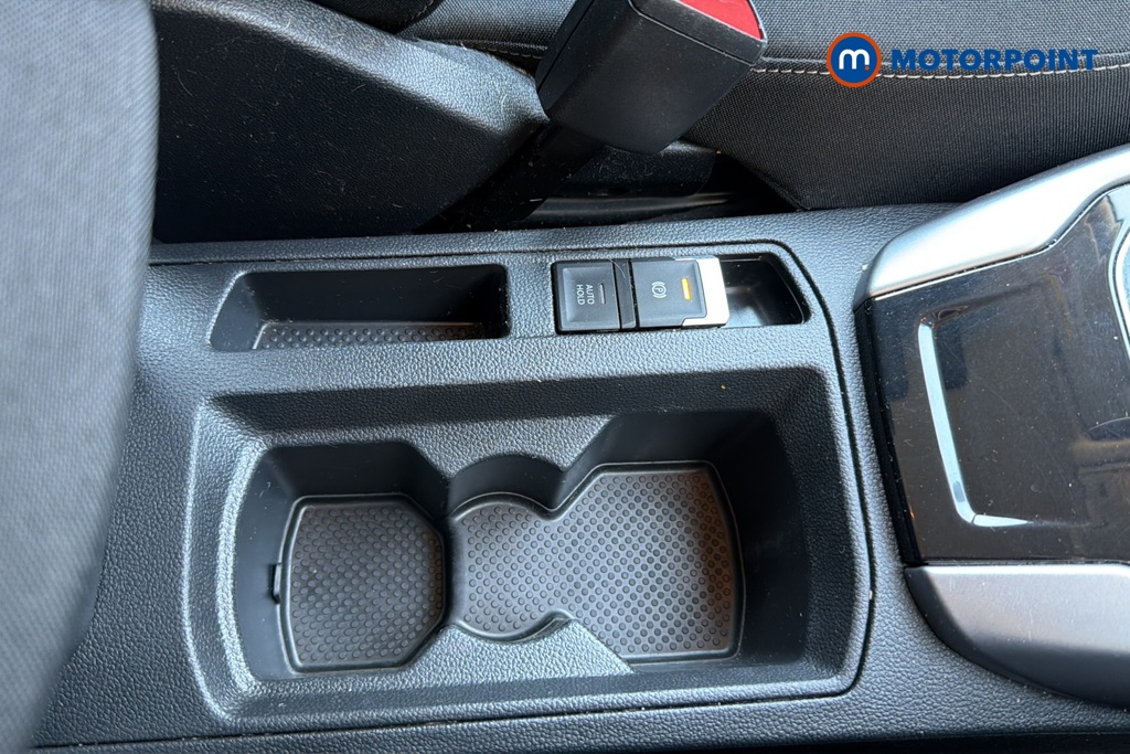 Volkswagen T-Roc Life Manual Petrol SUV - Stock Number (1643970) - 16th supplementary image