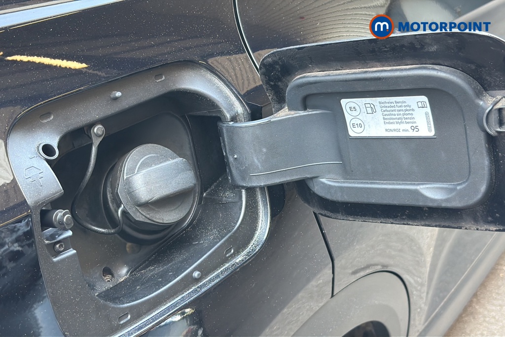 Volkswagen T-Roc Life Manual Petrol SUV - Stock Number (1643970) - 41st supplementary image