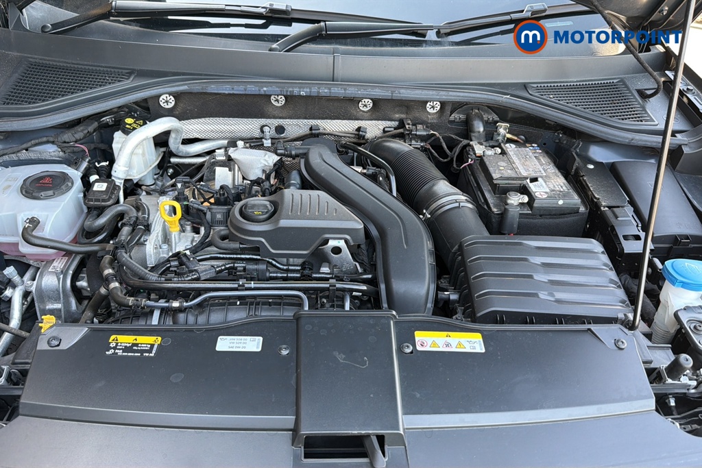 Volkswagen T-Roc Life Manual Petrol SUV - Stock Number (1643970) - 48th supplementary image