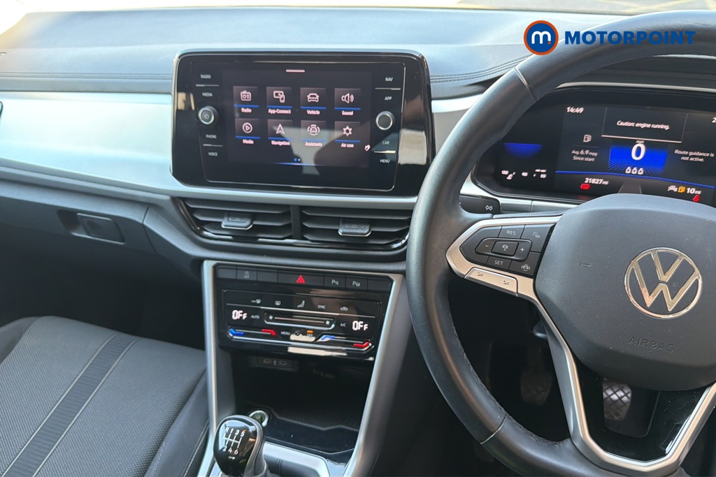 Volkswagen T-Roc Life Manual Petrol SUV - Stock Number (1643970) - 1st supplementary image