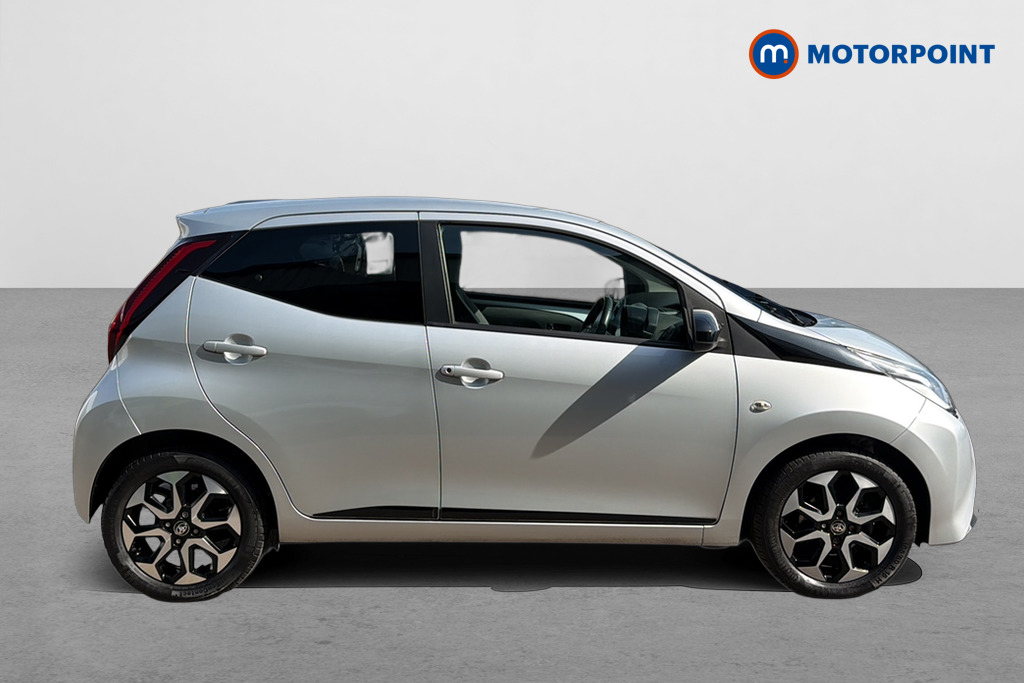 Toyota Aygo X-Trend Manual Petrol Hatchback - Stock Number (1644037) - Passenger side