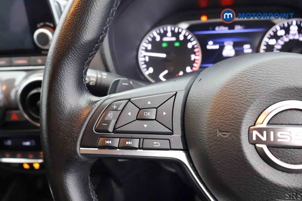 Nissan Juke N-Connecta Automatic Petrol SUV - Stock Number (1644255) - 2nd supplementary image