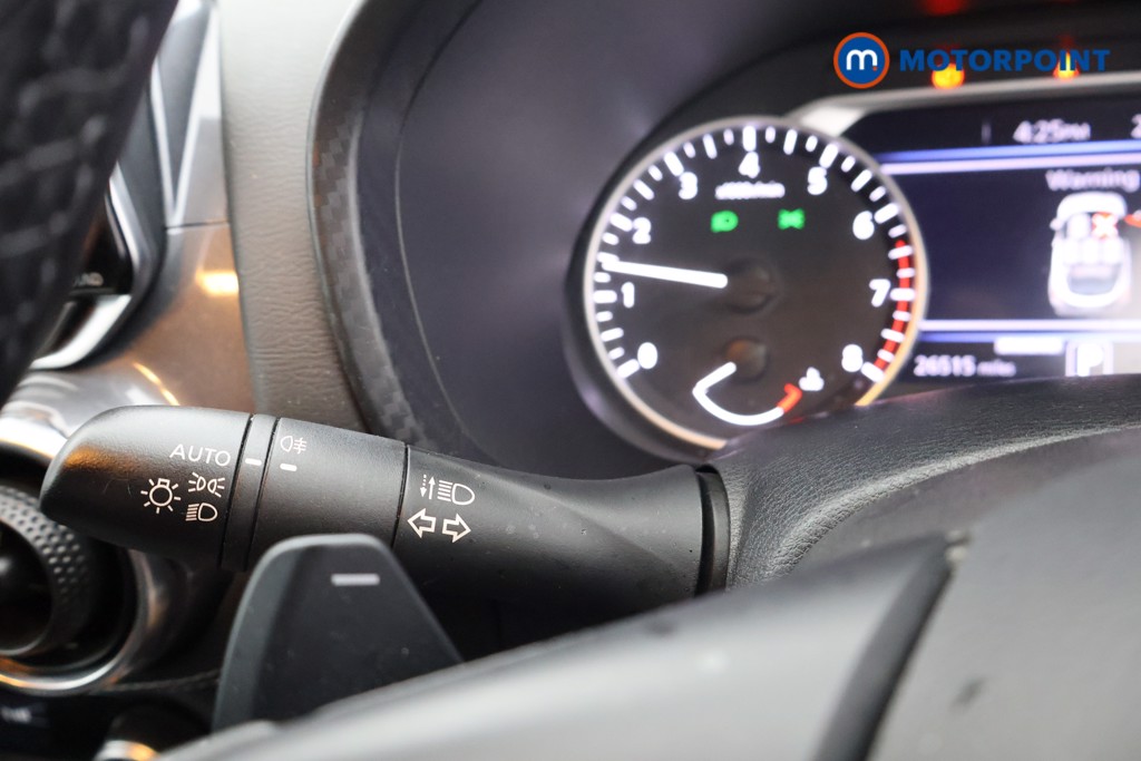 Nissan Juke N-Connecta Automatic Petrol SUV - Stock Number (1644255) - 5th supplementary image