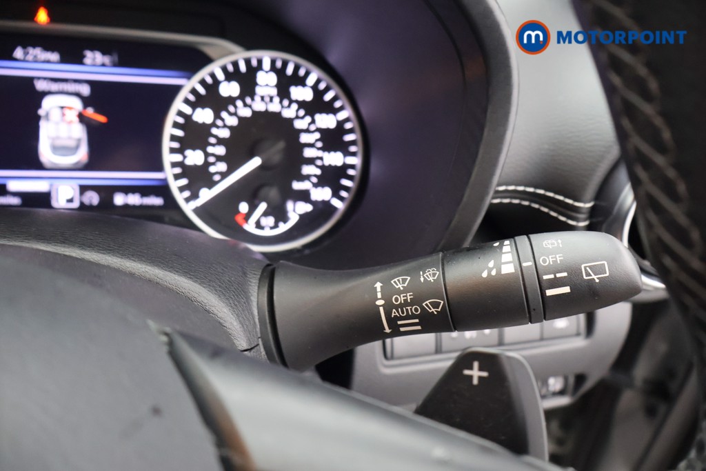Nissan Juke N-Connecta Automatic Petrol SUV - Stock Number (1644255) - 6th supplementary image