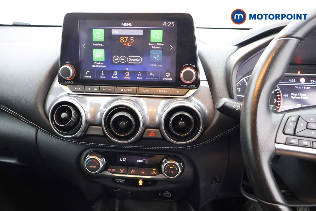 Nissan Juke N-Connecta Automatic Petrol SUV - Stock Number (1644255) - 7th supplementary image