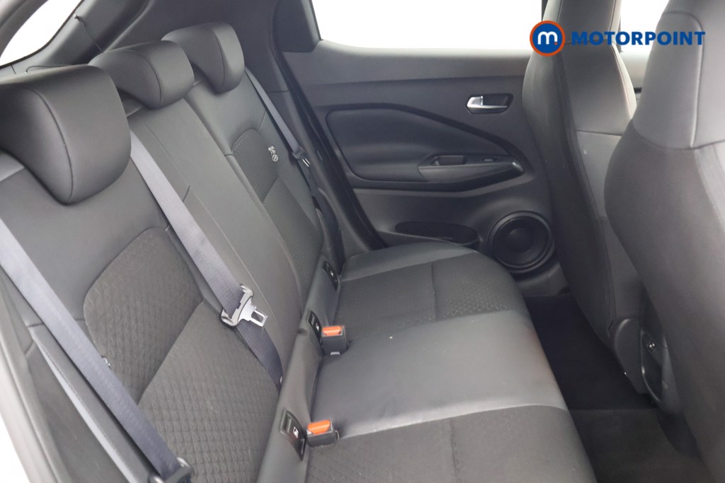 Nissan Juke N-Connecta Automatic Petrol SUV - Stock Number (1644255) - 14th supplementary image